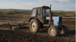 belarus-821-working-field